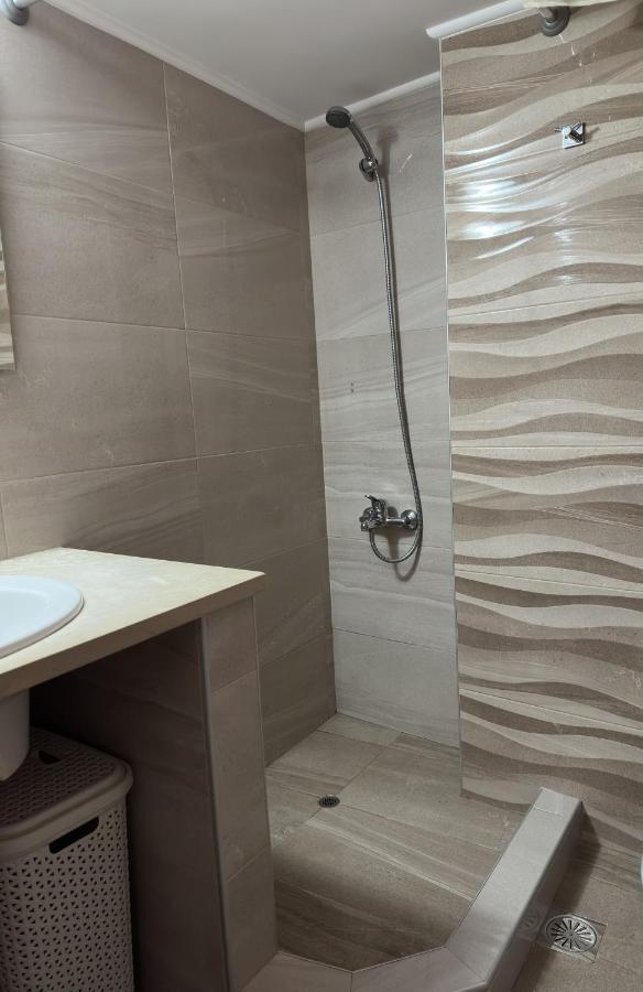 Apartmán Καλαισθητο Διαμερισμα Διπλα Στο Μετρο Atény Exteriér fotografie